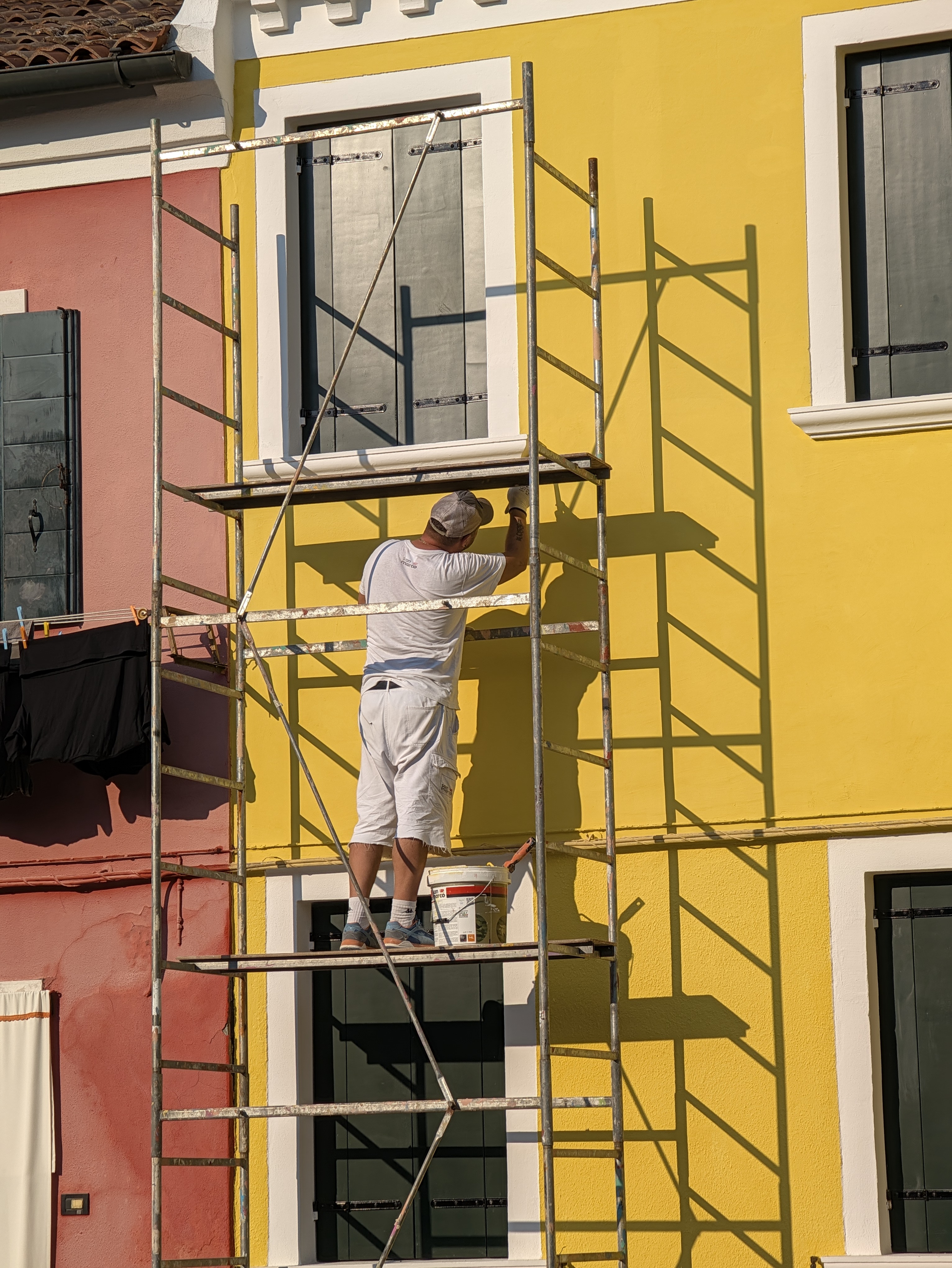 From Venice to Murano: Finding the Real Artists Behind the Glass photo